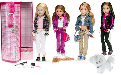 Doll Clothes Closet on Stylish Teen Fashion Dolls Come With Their Own Closet Carrying Cases